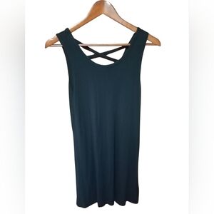 Black‎ Sleeveless Dress with Crisscross Back